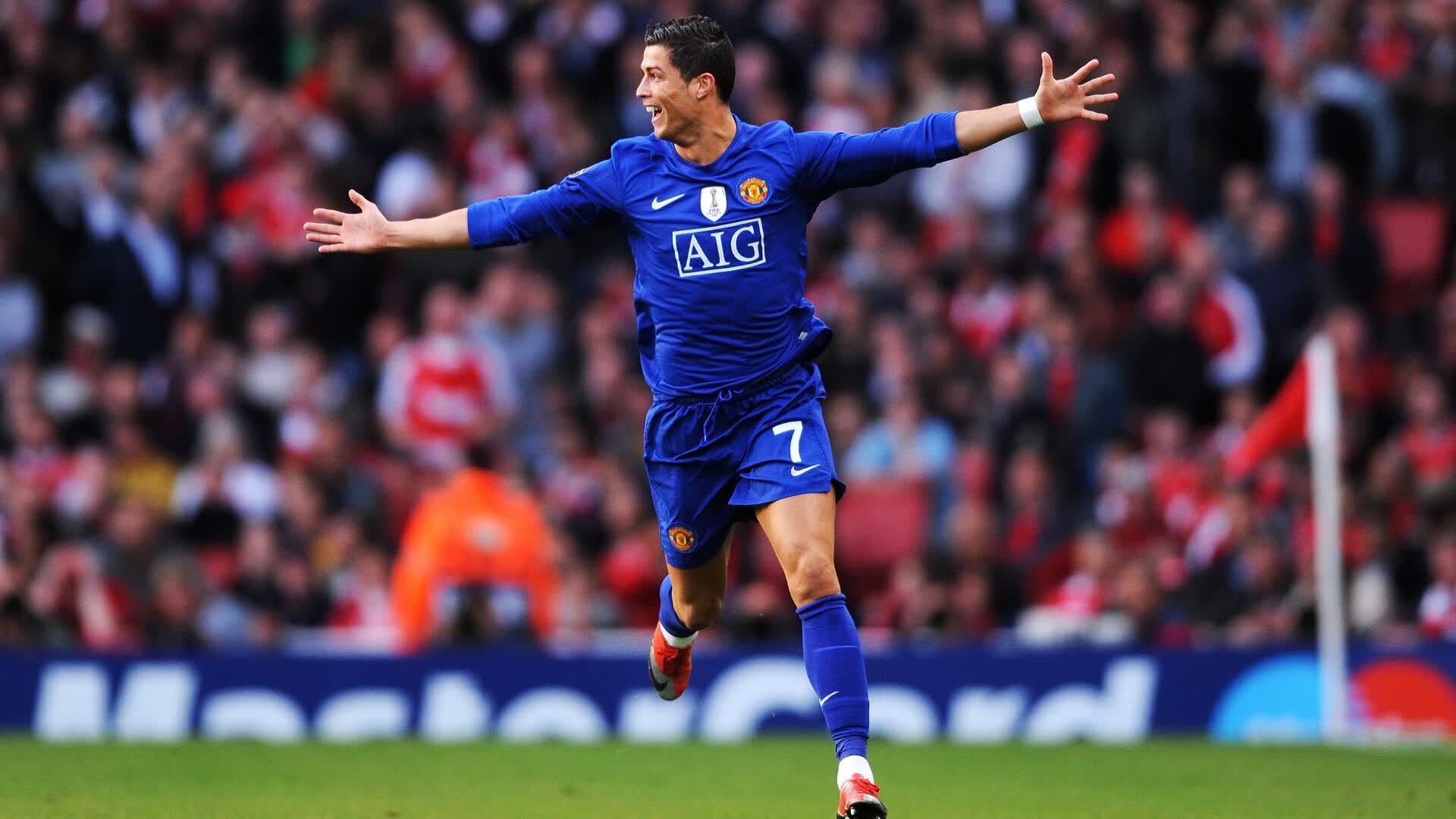 爱游戏官网-五分钟风暴！哈兰德闪电双响，魔笛防线形同虚设